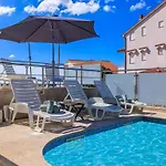 With Pool In 54888 Crikvenica