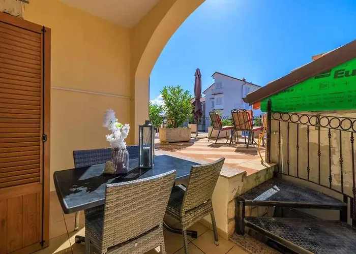 With Pool In 54888 Apartamento